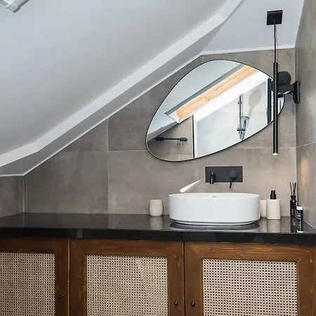 Apartamento Stylish Maisonette By The Sea Garden - Modern Comfort In The Heart Of By Flat Mаnager *