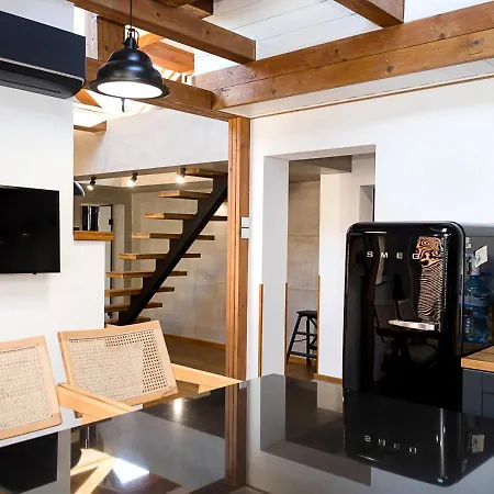 Stylish Maisonette By The Sea Garden - Modern Comfort In The Heart Of By Flat Mаnager Lägenhet *