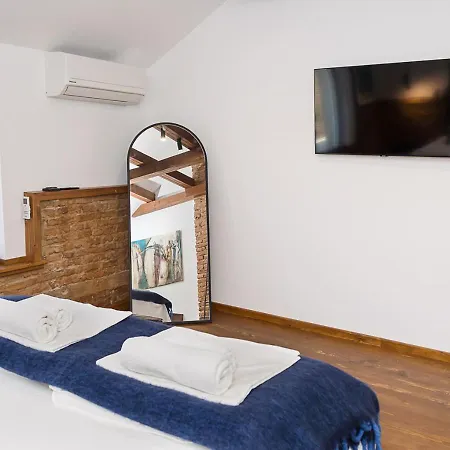 Lägenhet Stylish Maisonette By The Sea Garden - Modern Comfort In The Heart Of By Flat Mаnager Varna