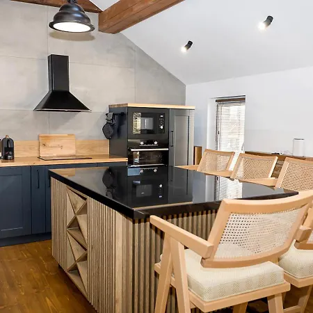 Stylish Maisonette By The Sea Garden - Modern Comfort In The Heart Of By Flat Mаnager Lägenhet Varna